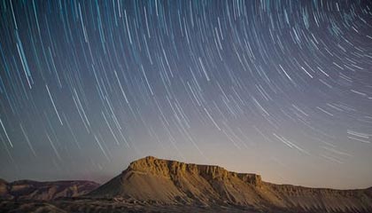 恒星科技股价微涨0.52%,主力资金连续五日净流出