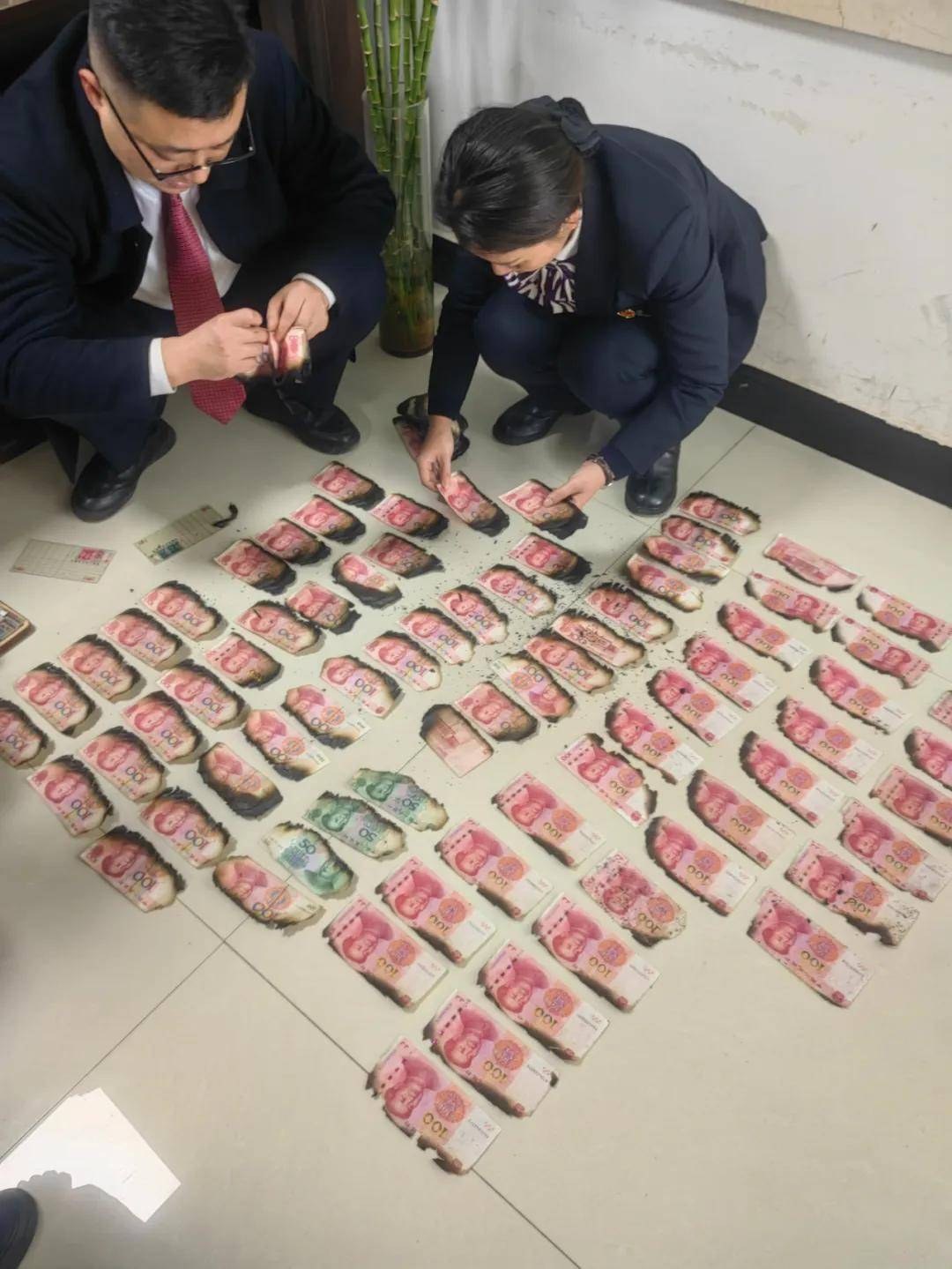 正安农信社：8人忙了4小时，34957元火烧币“重获新生”